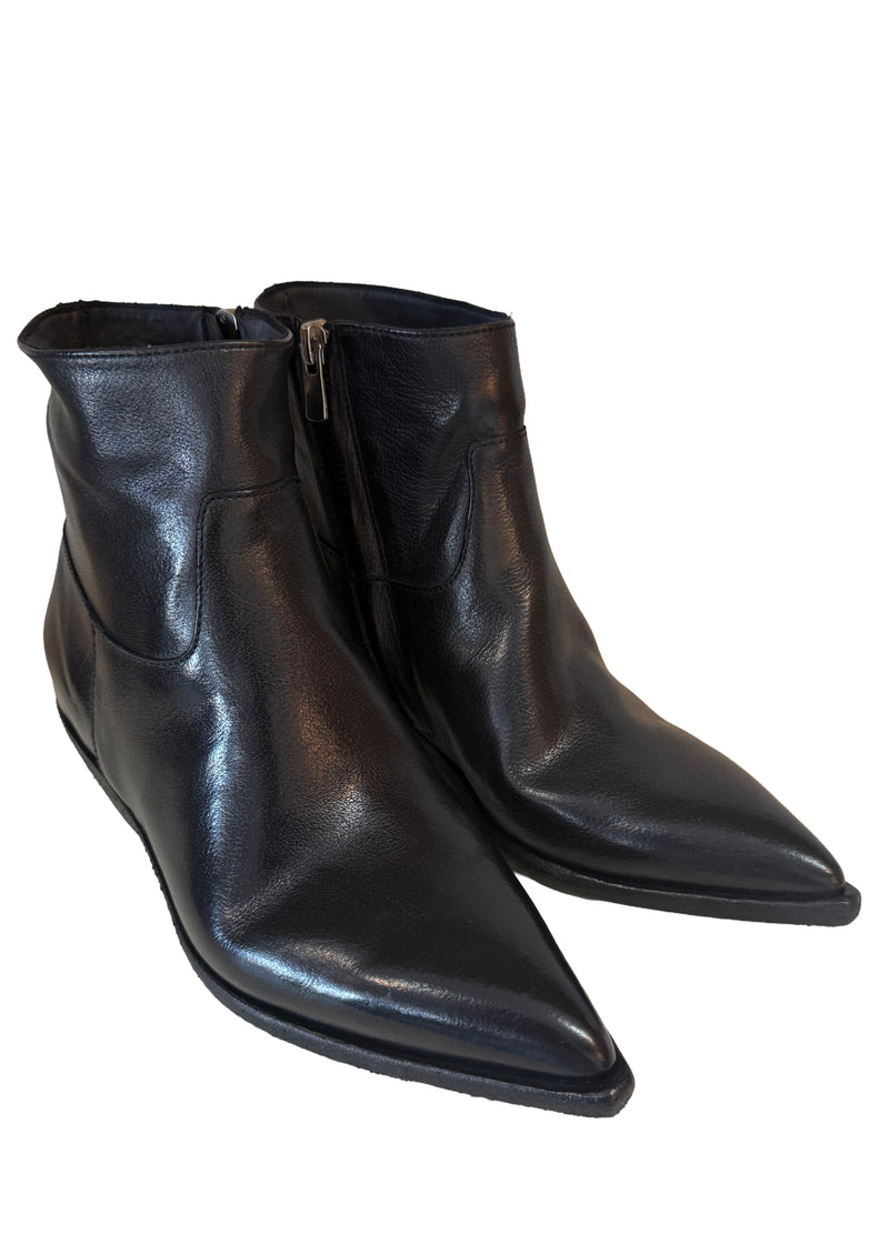 Officine Creative Noelle