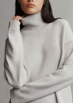 TWP New Perfect Turtleneck in Cashmere White Heather Grey