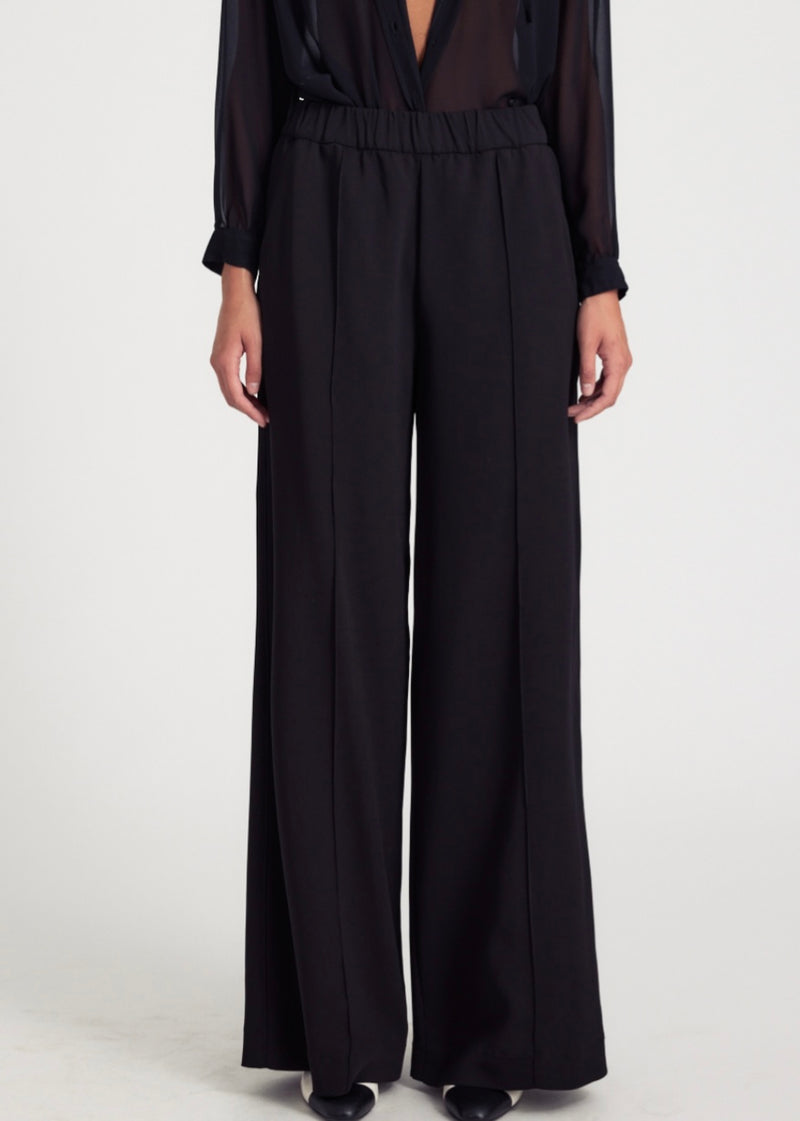 SPRWMN Wide Leg Pintuck Trouser